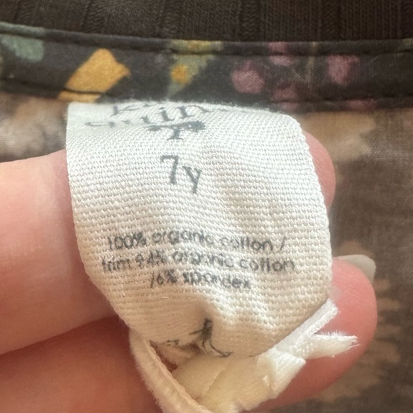 Kate Quinn Long sleeve wide collar button dress | black autumn botanical - Picture 6 of 6